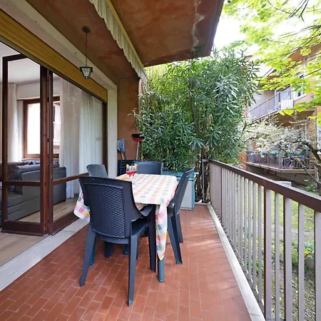 Darina Tolles Mit Terrasse, Garten Apartament