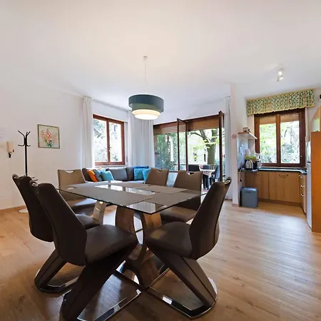 Darina Tolles Mit Terrasse, Garten Apartament